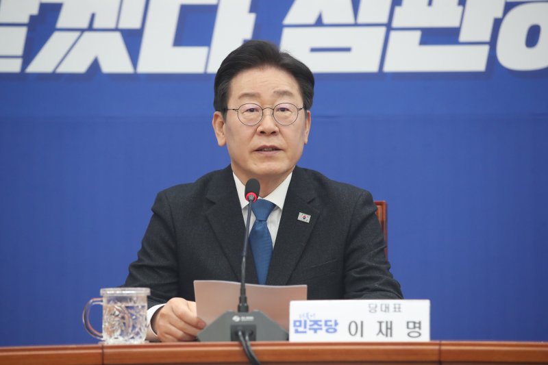 전열 다듬는 이재명 "4·10 심판의 날, 반드시 승리… 151석 목표"