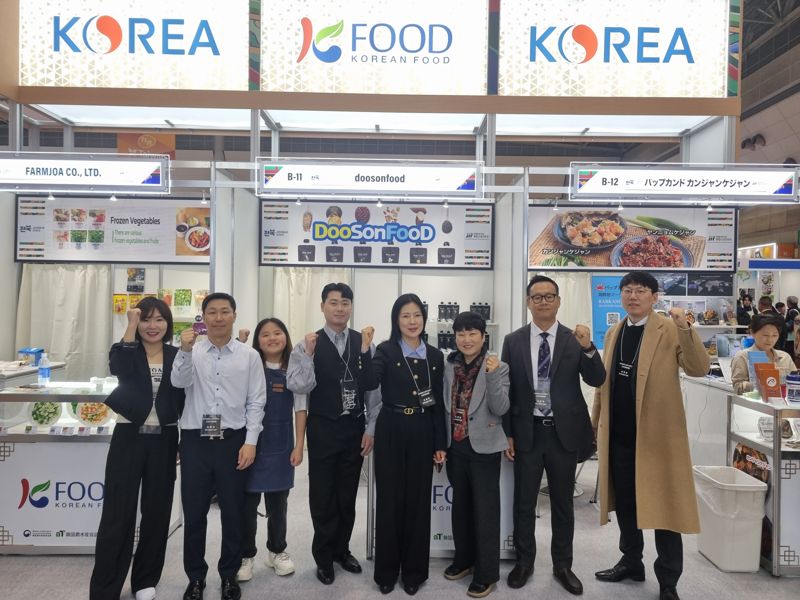지난 5일부터 8일까지 일본 도쿄 빅 사이트에서 열린 식품박람회(FOODEX)에 전북도 관계자들이 참가했다. 전북도 제공