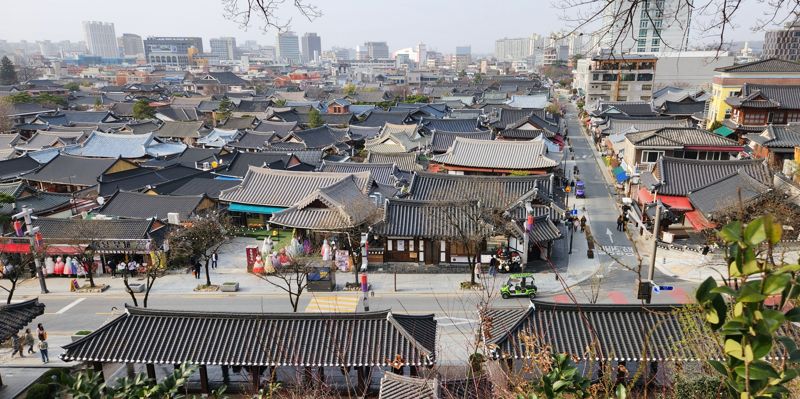 전북 전주 한옥마을 전경. fnDB