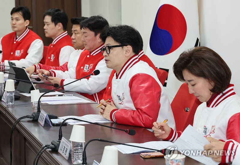 국민의힘 중앙선거대책위원회의 국민의힘 중앙선거대책위원회의 (서울=연합뉴스) 이정훈 기자 = 국민의힘 한동훈 비상대책위원장 겸 총괄 선거대책위원장이 18일 오전 서울 여의도 중앙당사에서 열린 중앙선거대책위원회의에서 발언하고 있다. 2024.3.18 uwg806@yna.co.kr (끝)