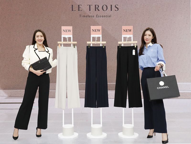 KT알파 쇼핑의 여성 패션 자체브랜드(PB) '르투아(LE TROIS)'가 신제품이 7000세트 넘게 팔리는 등 좋은 반응을 얻고 있다. KT알파 쇼핑