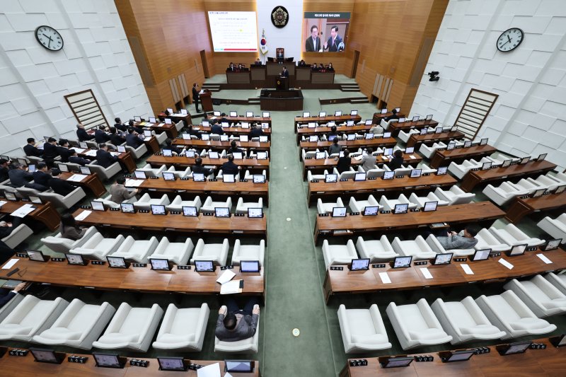 서울 장애인 탈시설 지원 조례, 2년 만에 폐기되나