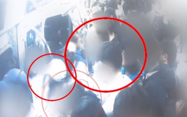 러시아 원정 소매치기단 체포 당시 모습. 연합뉴스TV 보도화면 캡처
