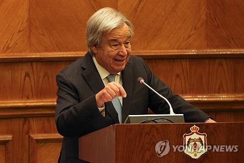 UN 사무총장 "AI 발전, 핵전쟁 위협…알고리즘에 기대선 안돼"