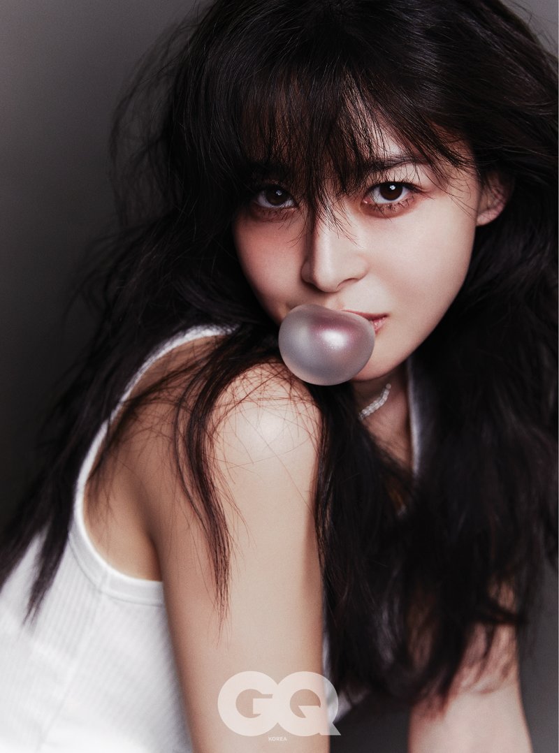 '야한사진관' 권나라 "지금은 나를 위해 산다"[화보]