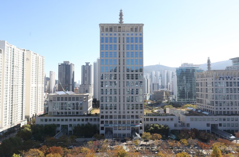 부산시청 전경 ⓒ News1 윤일지 기자