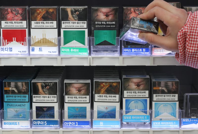 12월부터 담뱃갑에 경고 그림·문구 '더 독하게' 바뀐다