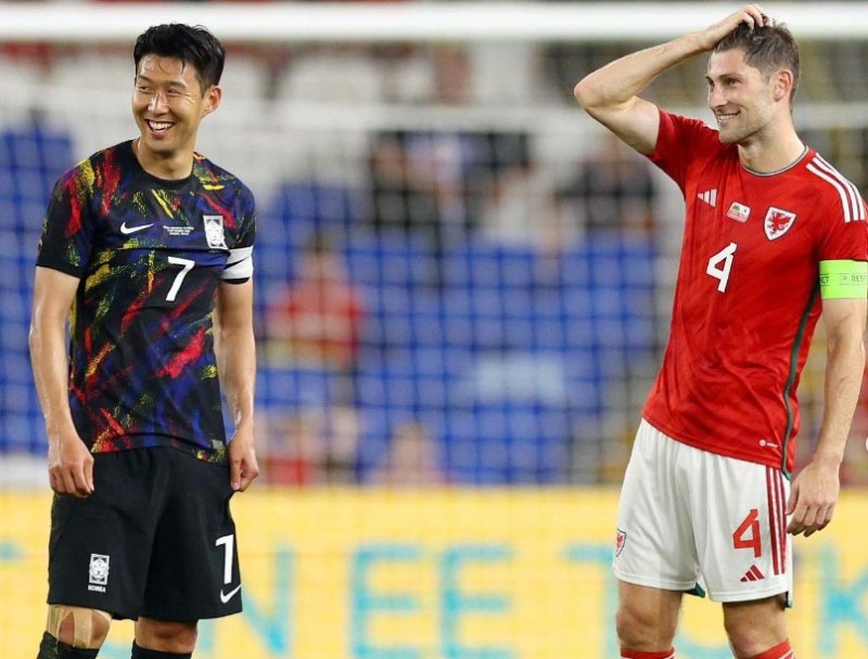 [서울=뉴시스] 토트넘의 수비수 벤 데이비스(31)가 한국 축구대표팀 주장 손흥민(32·토트넘 홋스퍼)을 자신의 드림팀 6명 중 한 명으로 꼽았다고 1일(현지시각) 영국 '스퍼스웹'이 보도했다. (사진=벤 데이비스 SNS 캡처) 2024.4.3
