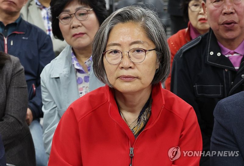 이수정 "애초 다윗과 골리앗의 싸움.. 패했지만 연구실 지킬 것"