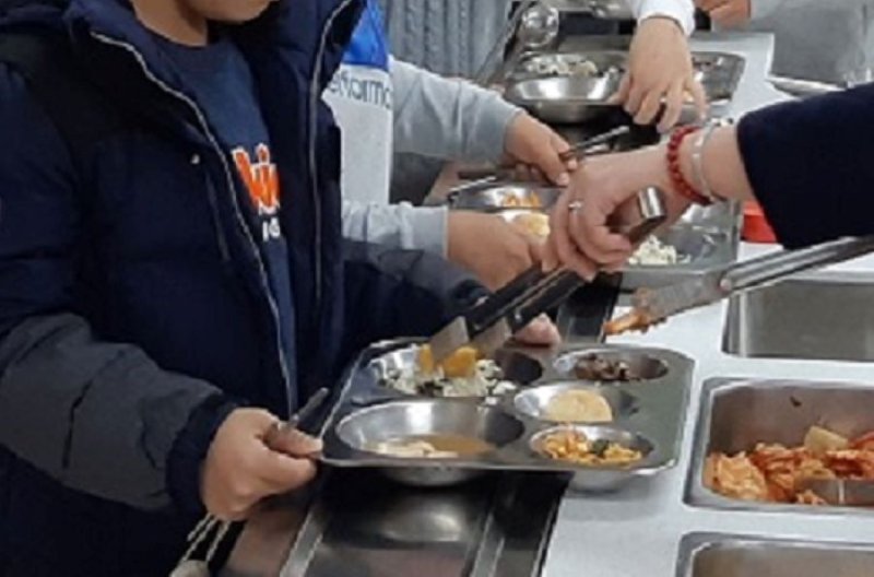 학교급식 자료사진. 뉴시스