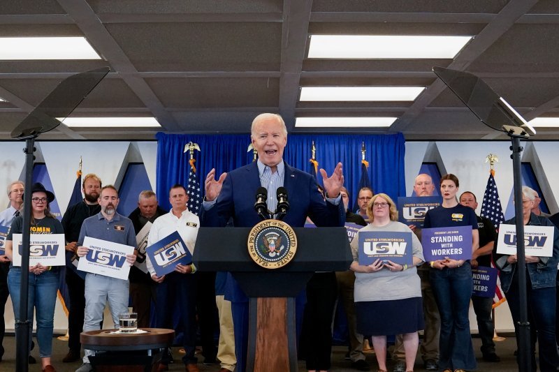조 바이든 대통령은 17일(현지시간) 펜실베이니아주 피츠버그에서 열린 미국철강노조 연설에서 일련의 보호주의 조치를 공개하면서 "나는 미국 철강 노동자인 당신 편에 서 있다＂고 말했다. /사진=뉴스1