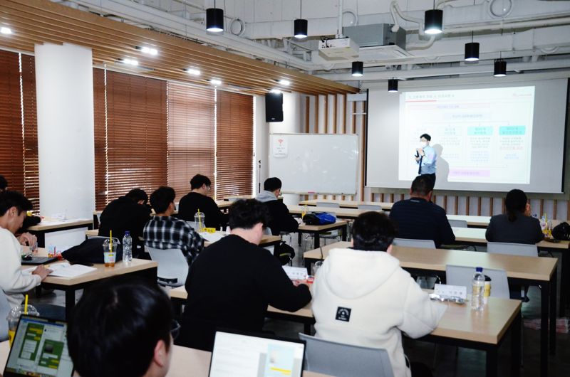 지난 3월 28일 서울 강서구 SBA 글로벌마케팅센터 교육장에서 한국프랜차이즈산업협회 재직자 무료교육이 진행되고 있다.