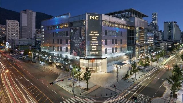 [부산=뉴시스] 부산 부산진구에 위치한 NC백화점 서면점. (사진=NC백화점 페이스북 캡처) 2024.04.23. photo@newsis.com *재판매 및 DB 금지