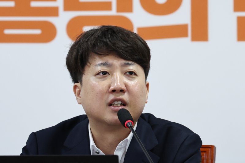 이준석 "과방위 지원 예정…공영방송 사장 임명동의제 추진"