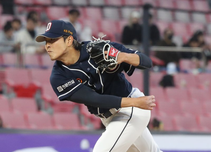 두산 베어스 투수 최원준이 주중 3연전 위닝시리즈를 이끌었다. 2024.3.27/뉴스1 ⓒ News1 김영운 기자