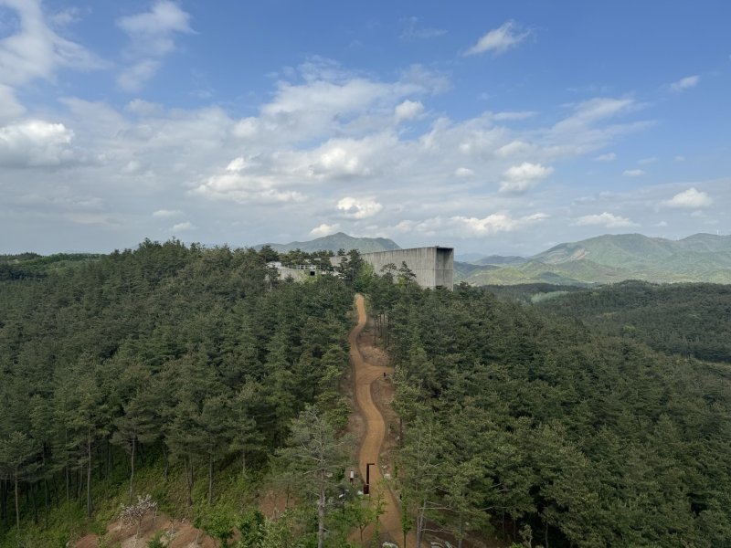 사유원 '소대'에서 바라본 소요헌의 모습. ⓒ News1 김형준 기자