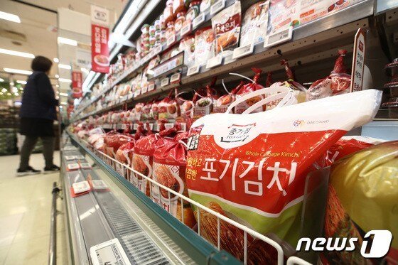 "김치 마저 오르면 어쩌나"…원재료 가격 상승에 업계 "수급 확대 총력"
