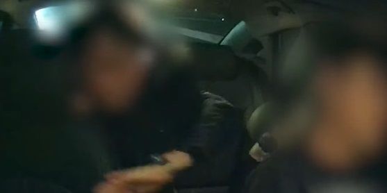 "찰싹" 고속도로서 택시기사 뺨 때리고, 경찰에도 손찌검..붙잡힌 승객 충격 정체
