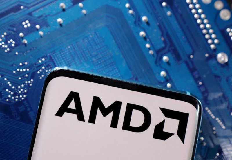 반도체 업체 AMD와 서버·데이터센터 구축 업체 SMCI의 1분기 실적이 시장의 높아진 눈높이를 충족하지 못해 1일(현지시간) 이들 주 종목 주가가 폭락했다. 이들이 폭락하면서 엔비디아를 비롯한 반도체 종목들이 동반 급락했다. 로이터 연합