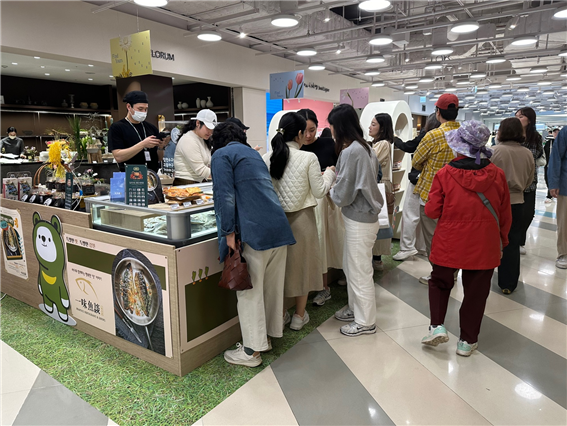 강원자치도, 현대백화점서 공동특판행사 개최