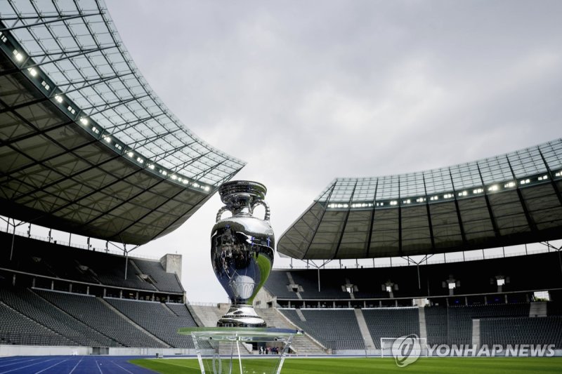 The trophy is on display during the presentation of the European soccer championship 'EURO 2024' trophy at the Olympic Stadium in Berlin, Germany, Wednesday, April 24, 2024. (AP Photo/Markus Schreiber)