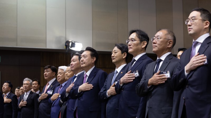 이재용, 최태원, 구광모 '체코 경제사절단' 동행