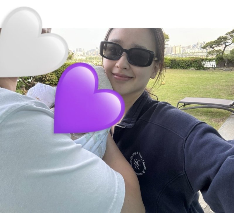 [서울=뉴시스] 전 리듬체조선수 손연재가 아들과의 일상을 공개했다. (사진=손연재 인스타그램 캡처) 2024.05.20. photo@newsis.com *재판매 및 DB 금지