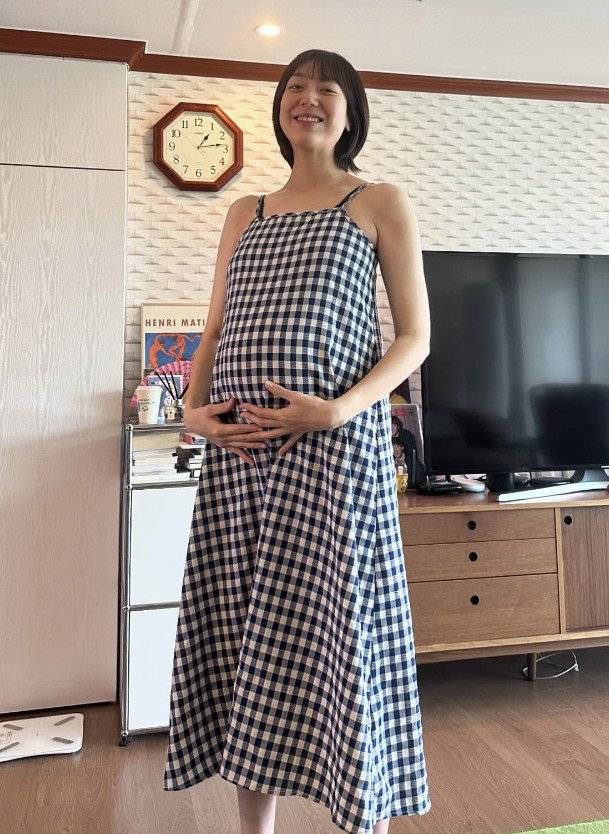 '임신 28주 차' 이은형, 부른 배 감싸 안고 행복 미소 더워요 [N샷]