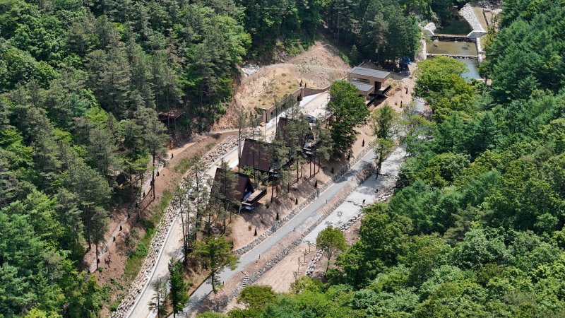 전북 임실군 성수산에 휴양시설을 갖춘 숲속야영장을 조성했다. 임실군 제공