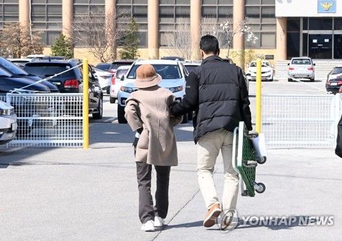 "할머니는 엑셀을 밟지 않았다"…강릉 급발진 사고 재연시험 결과는