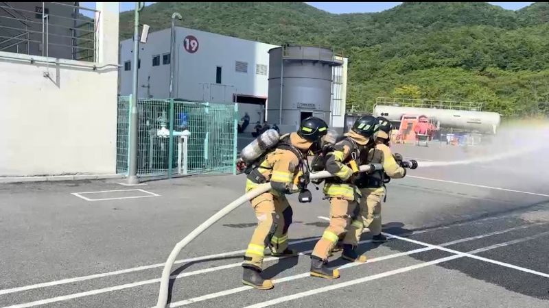 부산소방재난본부는 오는 6월 3일부터 5일까지 충남 공주시에 위치한 중앙소방학교에서 열리는 전국소방기술경연대회에 참가한다고 29일 밝혔다. 사진은 지난해 열린 전국소방기술경연대회 모습. 부산소방재난본부 제공