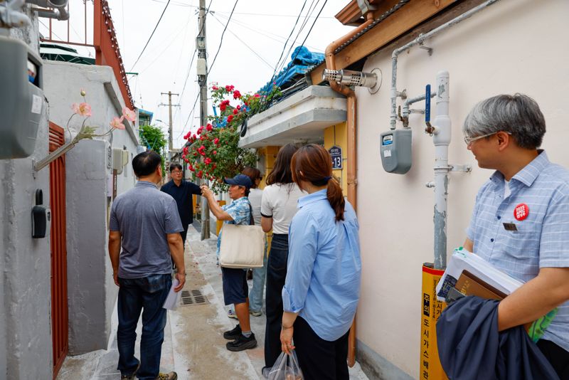 장미란 2차관, '경주 황촌' 관광 현장점검.. "6월 여행가는 달, 지역 곳곳서 즐기세요"