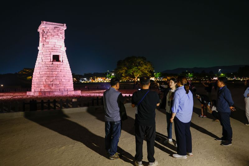 장미란 2차관, '경주 황촌' 관광 현장점검.. "6월 여행가는 달, 지역 곳곳서 즐기세요"