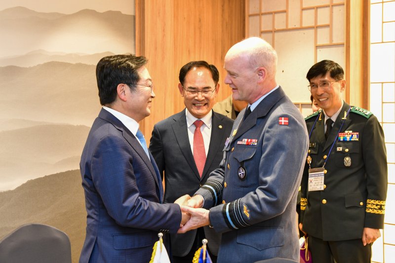 북대서양조약기구(NATO) 국방대 방한단, 전쟁기념사업회 방문