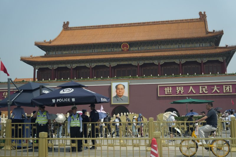 톈안먼 민주화 시위 35주년인 지난 6월 4일 중국 베이징 톈안먼광장에서 경찰이 경계를 강화하는 모습. /사진=뉴시스