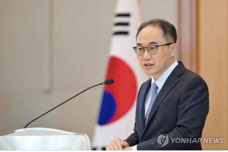 이원석 검찰총장 "공중화장실 내 불법촬영 엄정 대응" 지시