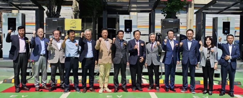 차지인은 한국전기이인프라서비스사업협동조합과 시흥유통진흥사업협동조합이 지난 4일 시흥유통상가에 개통하는 소상공인 전용 급속충전소인 '노란충전소'에 충전 플랫폼 서비스를 제공한다. 차지인 제공