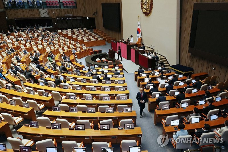 22대 국회, 시작부터 '반쪽' 개원...매번 되풀이되는 '원 구성 지각' [그땐그랬지]