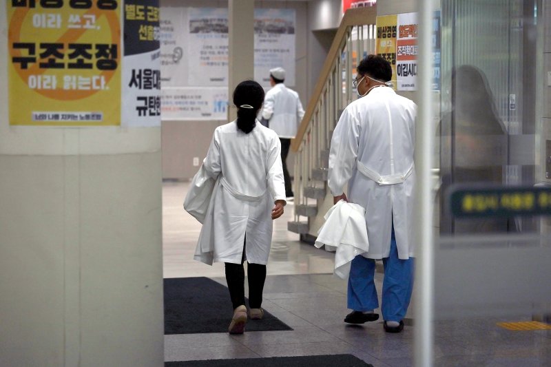 '내·외·산·소' 필수의료 전공의 복귀가 중요한데…전망은 '글쎄'