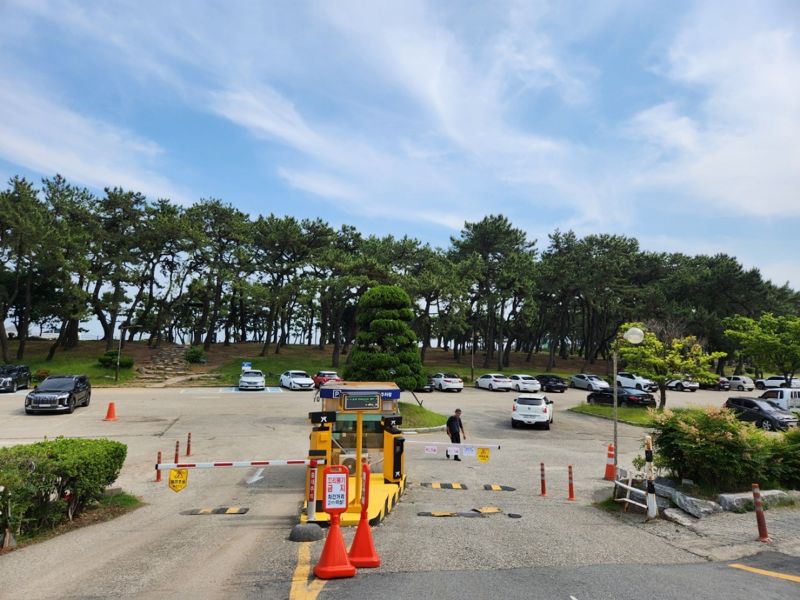 부산 해운대구는 6월부터 8월까지 '해운대송림 임시공영주차장'을 운영한다고 11일 밝혔다. 사진은 송림주차장 모습. 해운대구 제공