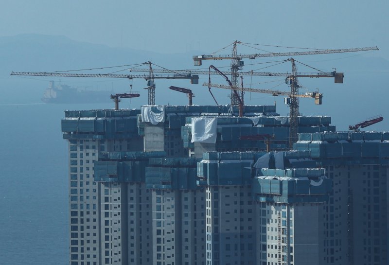 인천 연수구 송도신도시 신축아파트 공사현장의 모습. 사진=뉴스1