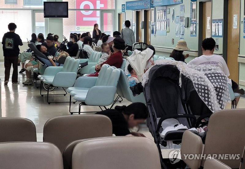 서울대 의대·병원 교수들 "휴진 지속 여부 투표로 결정"