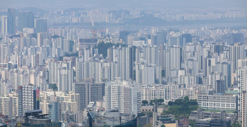 서울 남산에서 바라본 아파트 단지. 2024.6.9/뉴스1 ⓒ News1 김진환 기자 /사진=뉴스1