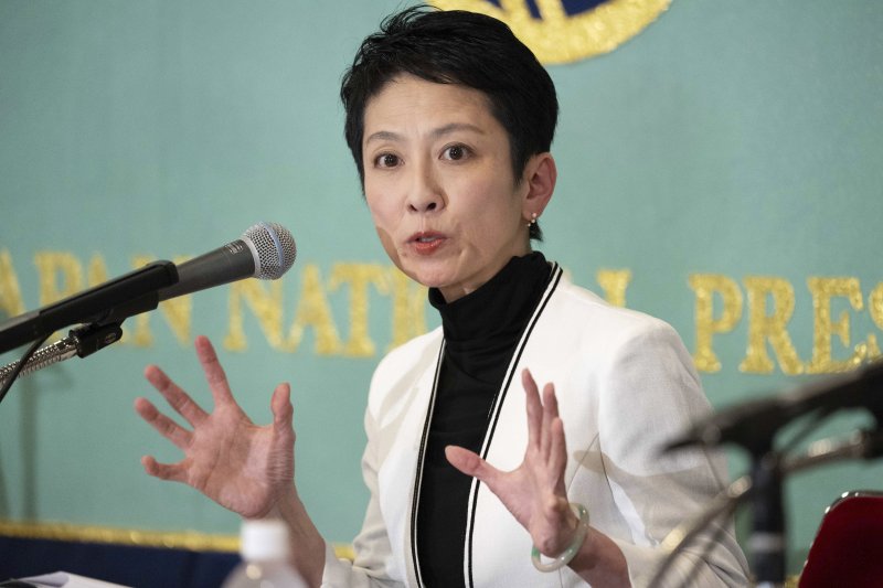 [도쿄=AP/뉴시스]일본 도쿄도지사 선거 후보인 렌호 전 입헌민주당 대표 대행이 지난 19일 도쿄 일본기자클럽에서 열린 후보자 공동 기자회견에서 발언하고 있다. 2024.06.24.