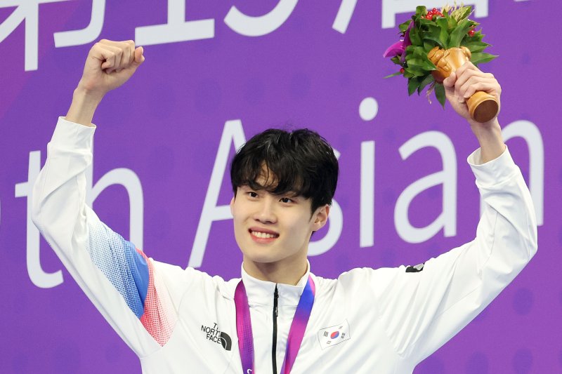 황선우는 7월 29일 자유형 200m에서 박태환 이후 첫 수영 금메달을 노린다. 사진=연합뉴스