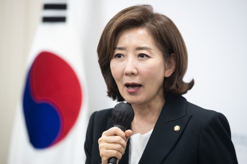 '핵무장론' 띄운 나경원에 원희룡은 '선명한 반대'..한동훈 '중립'