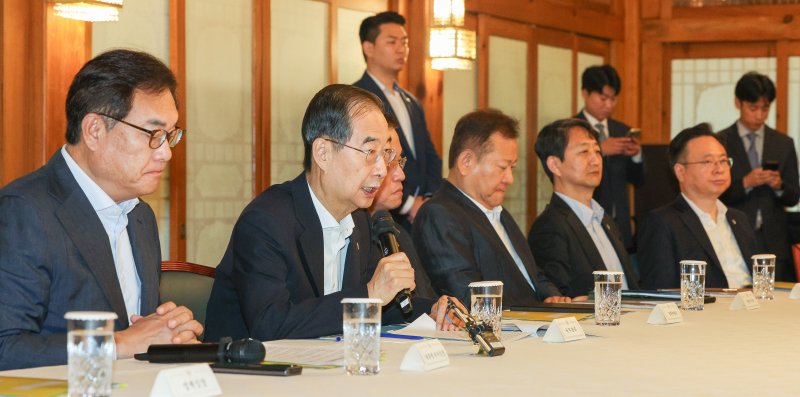 한덕수 국무총리가 30일 서울 종로구 국무총리공관에서 열린 제19차 고위당정협의회에서 모두 발언을 하고 있다. (공동취재) 2024.6.30/뉴스1 ⓒ News1 박정호 기자 /사진=뉴스1