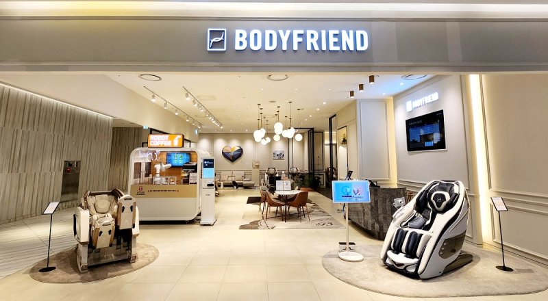 바디프랜드가 부산 신세계백화점 센텀시티몰에서 운영하는 '로봇카페 2호점' 바디프랜드 제공