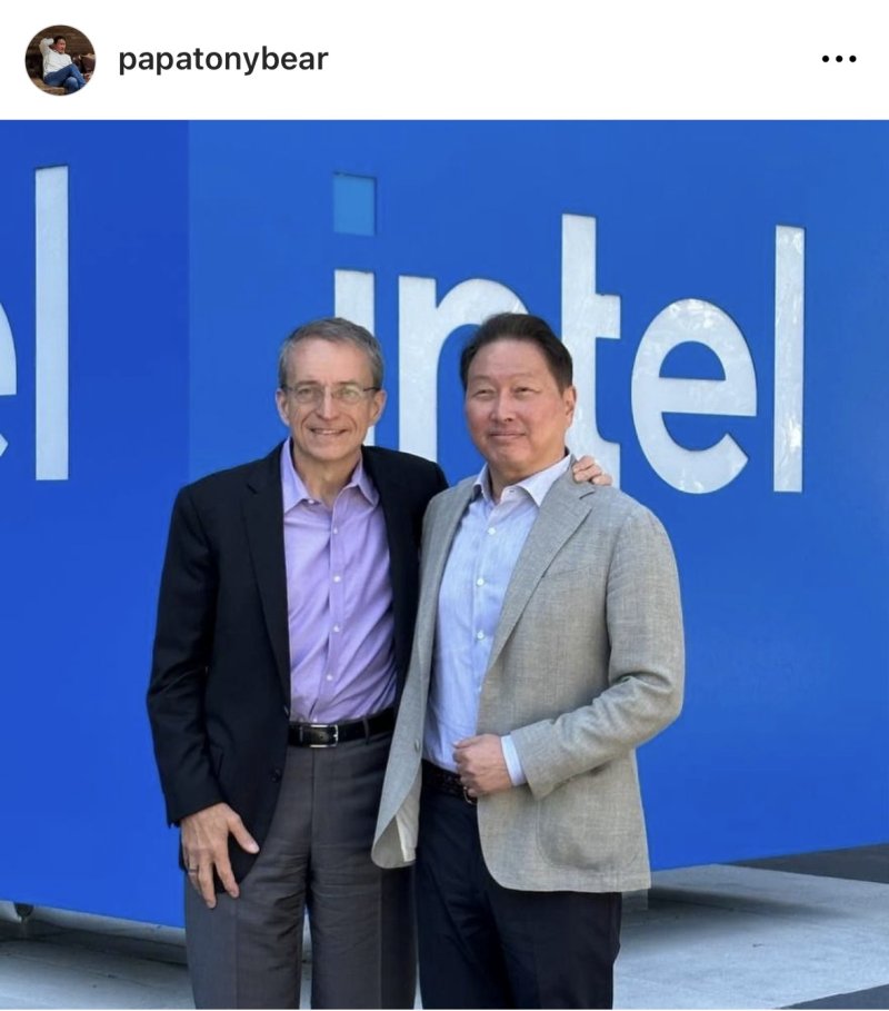 최태원 SK그룹 회장이 미국 새너제이 인텔 본사에서 팻 겔싱어 CEO를 만난 모습. 최태원 회장 인스타그램 갈무리