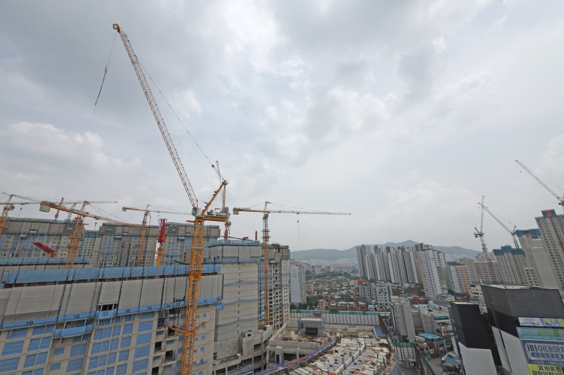 “PF 정상도 추가 연장시 부실” “헐값 매각 우려”...우려 쏟아낸 업계